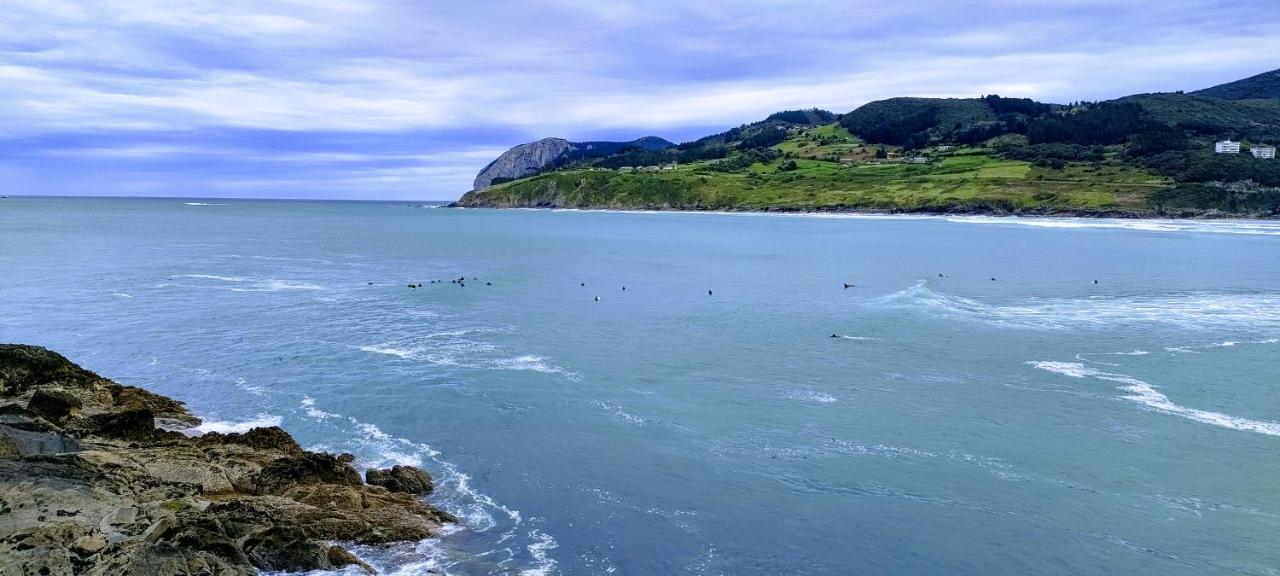 Piso Turistico Mundaka Con Opcion A Garaje Leilighet Eksteriør bilde